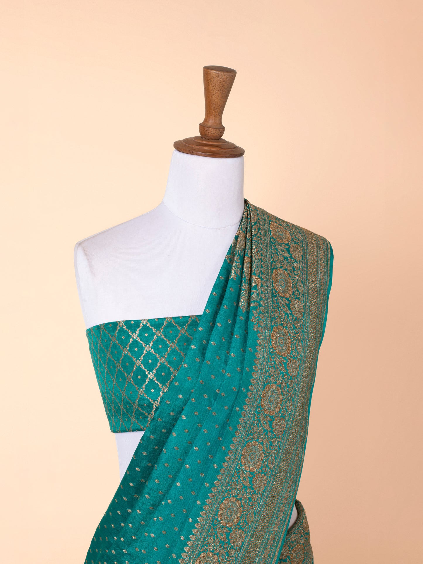 Handwoven Sea Green Georgette Saree