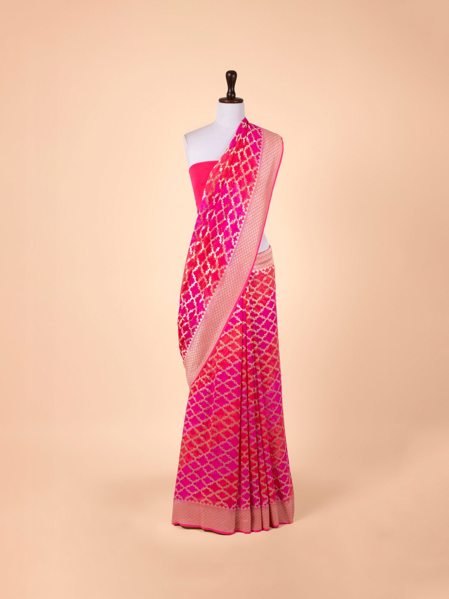 Handwoven Rani Pink Georgette Saree