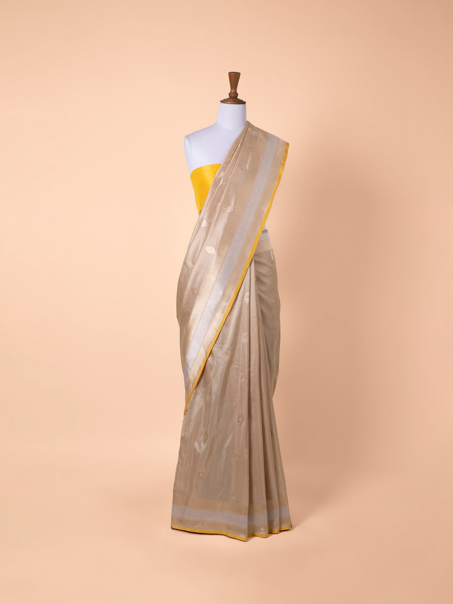 Handwoven Grey Silk Saree