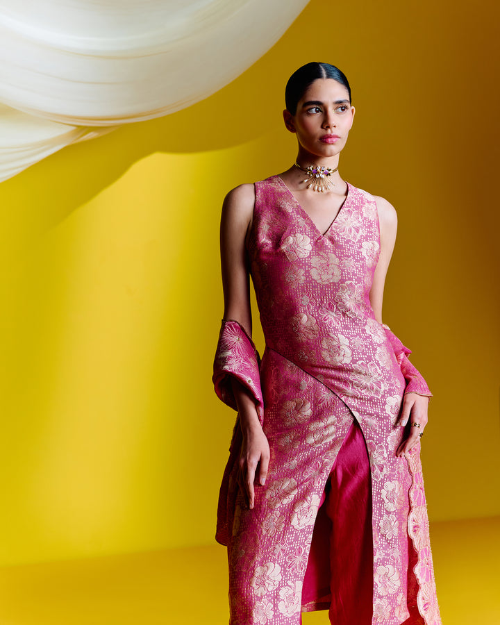 Suits - Buy Suits for Women Online in India | Ekaya Banaras