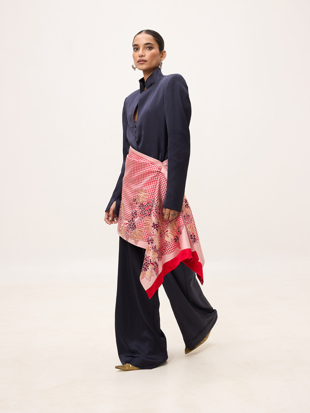 Handwoven Red Silk Banarasi Shawl