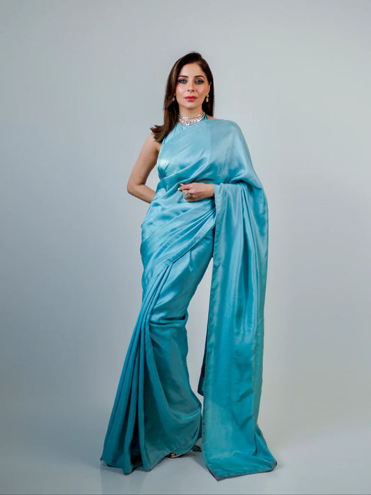Kanika Kapoor In Handwoven Turquoise Blue Silk Saree