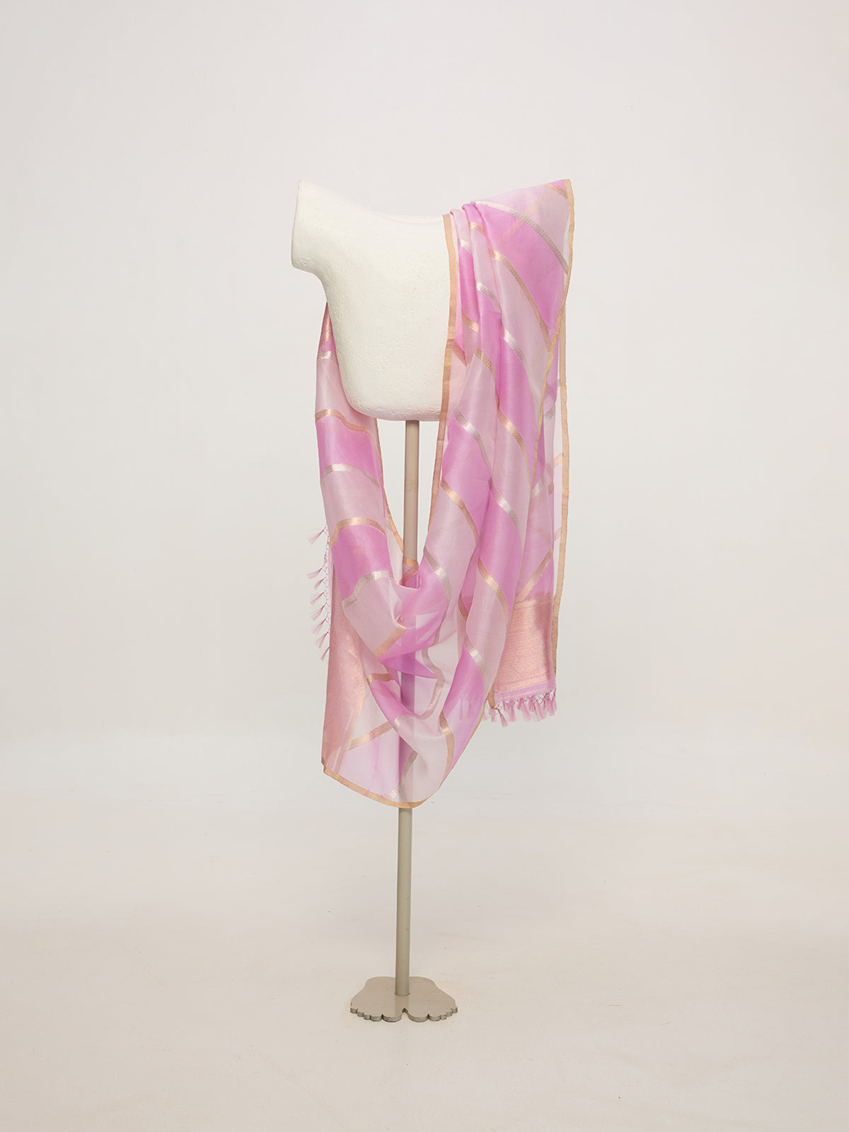 Handwoven Mauve Cutwork Dupatta