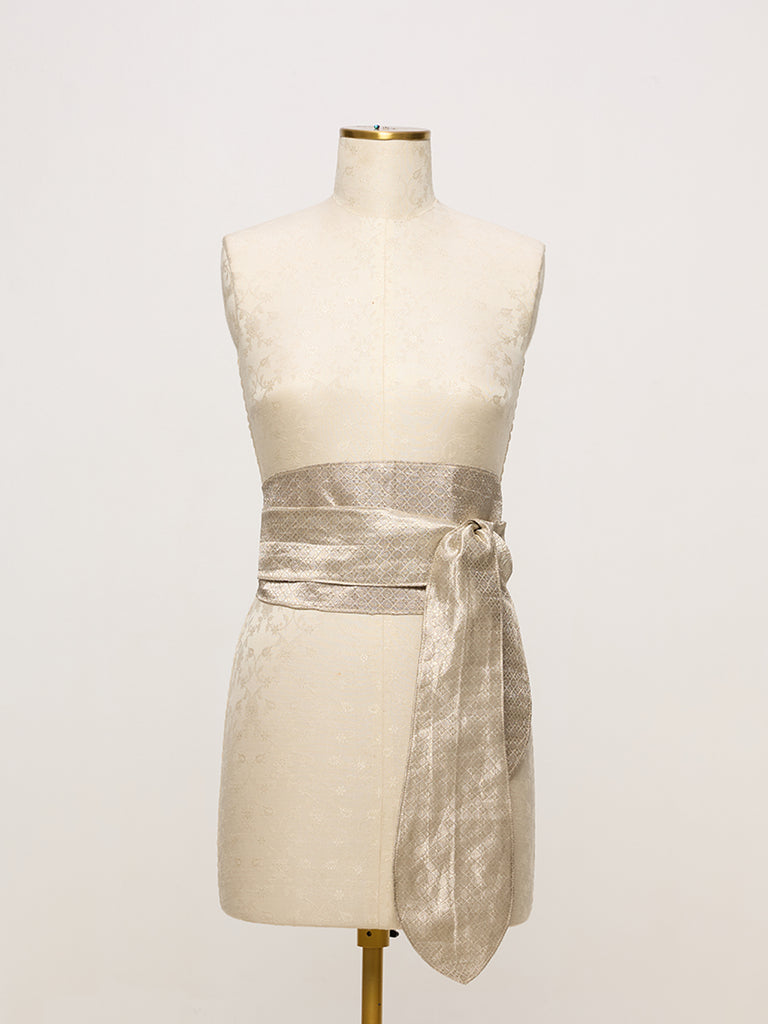 Handwoven Pale Gold Banarasi Belt