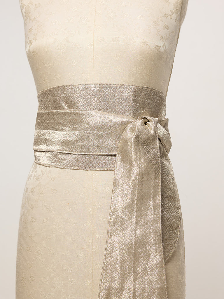 Handwoven Pale Gold Banarasi Belt