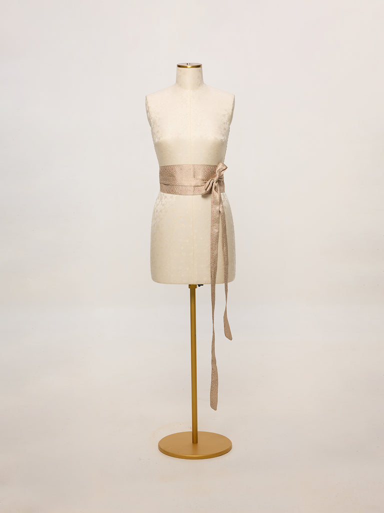 Handwoven Petal Pink Banarasi Belt