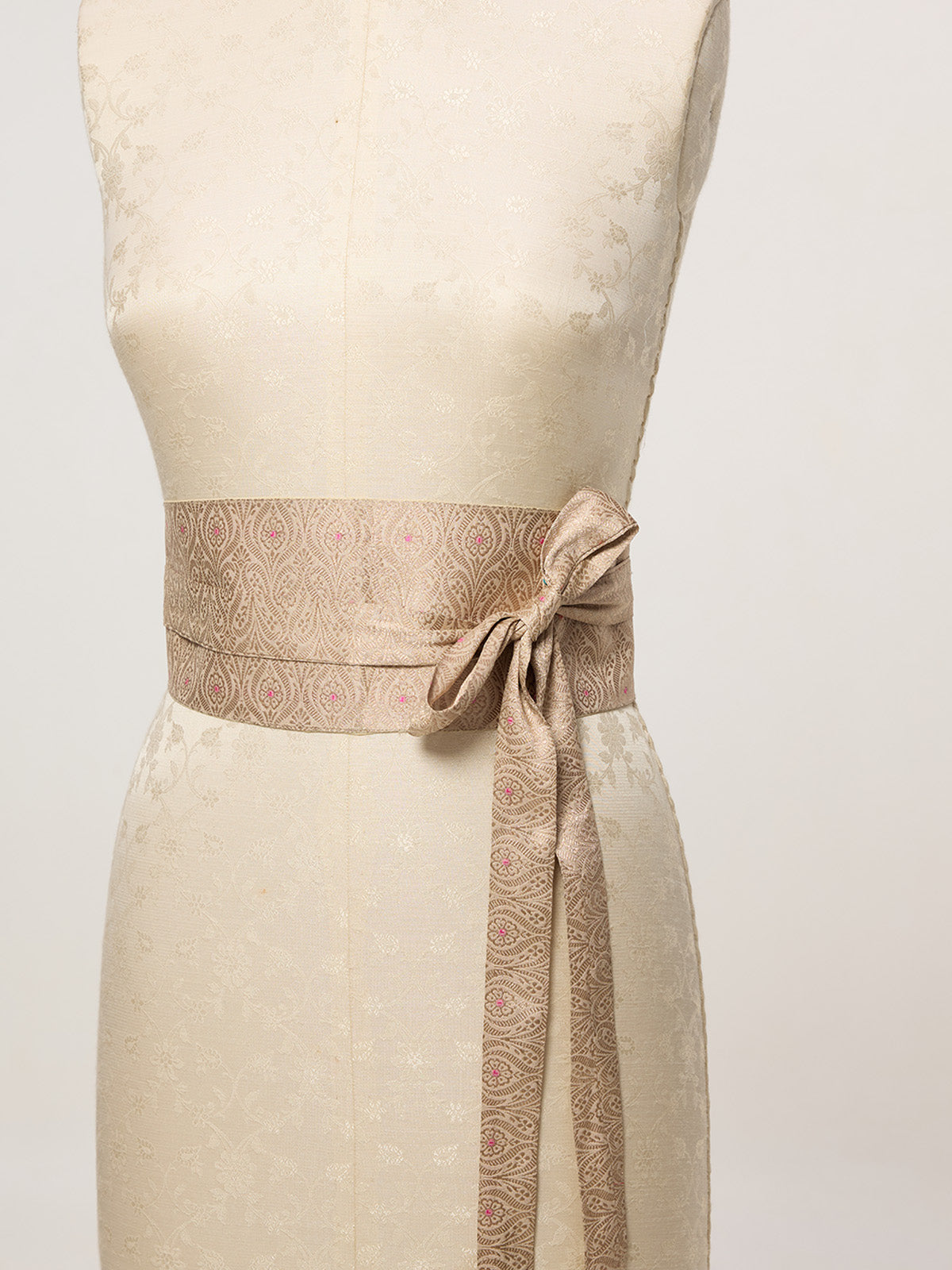 Handwoven Petal Pink Banarasi Belt