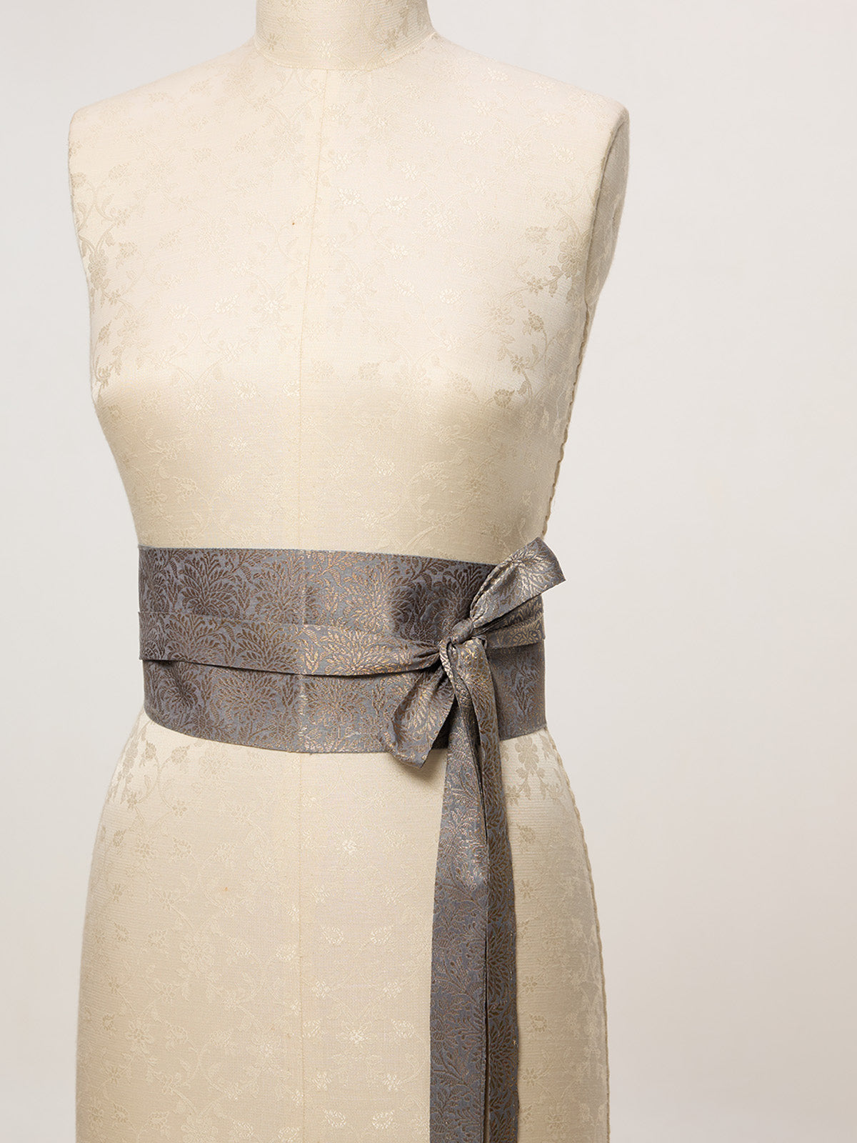 Handwoven Baby Pink Banarasi Belt