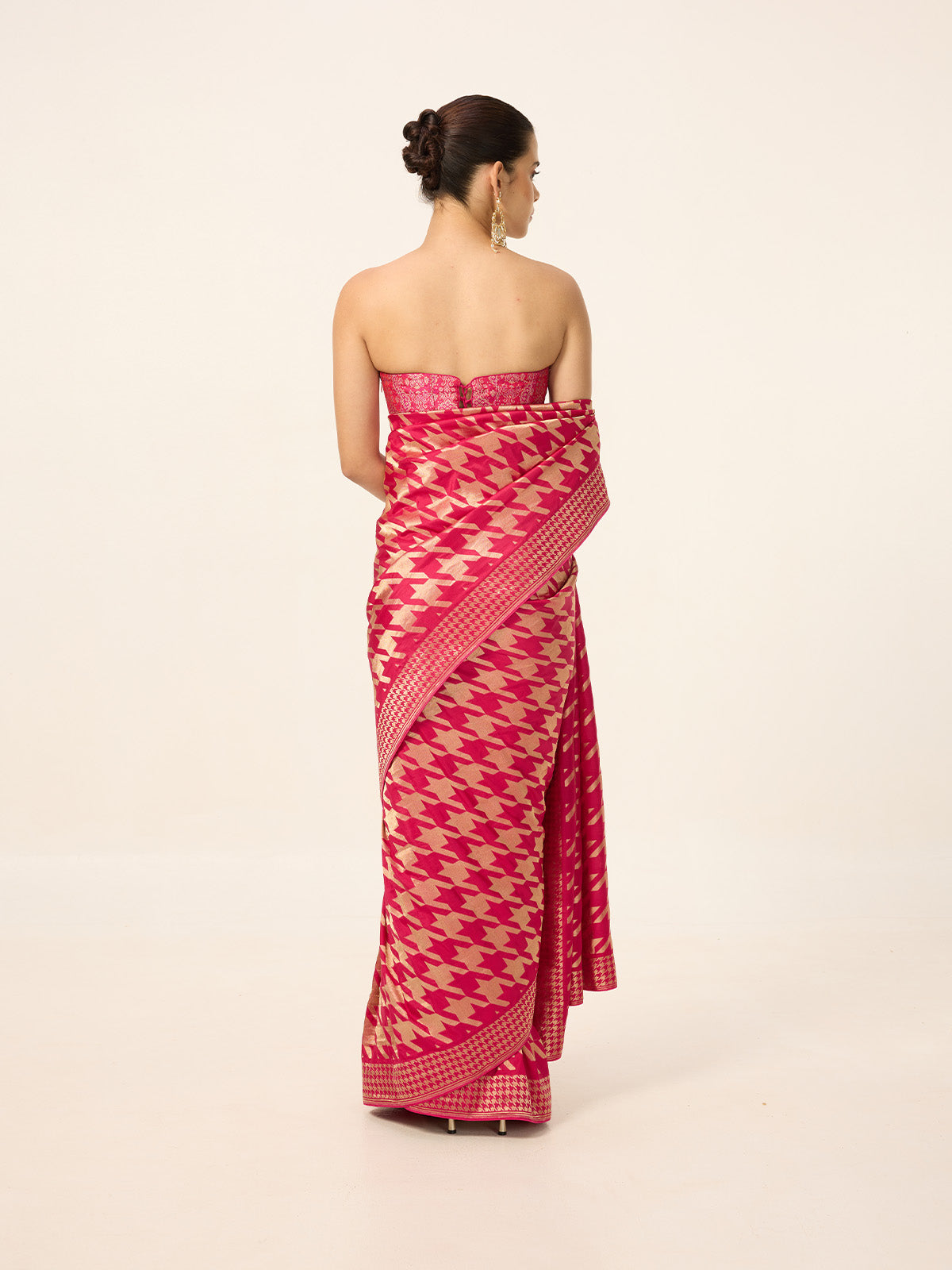 The Deep Pink Gerum Saree