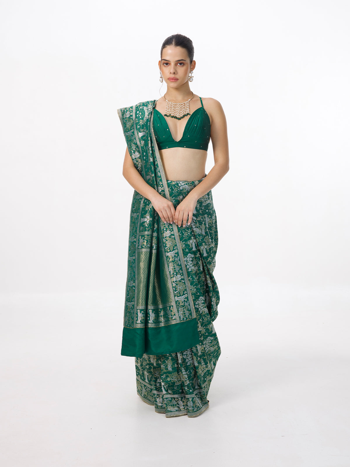 Handwoven Emerald Green Silk Banarasi Emboss Saree
