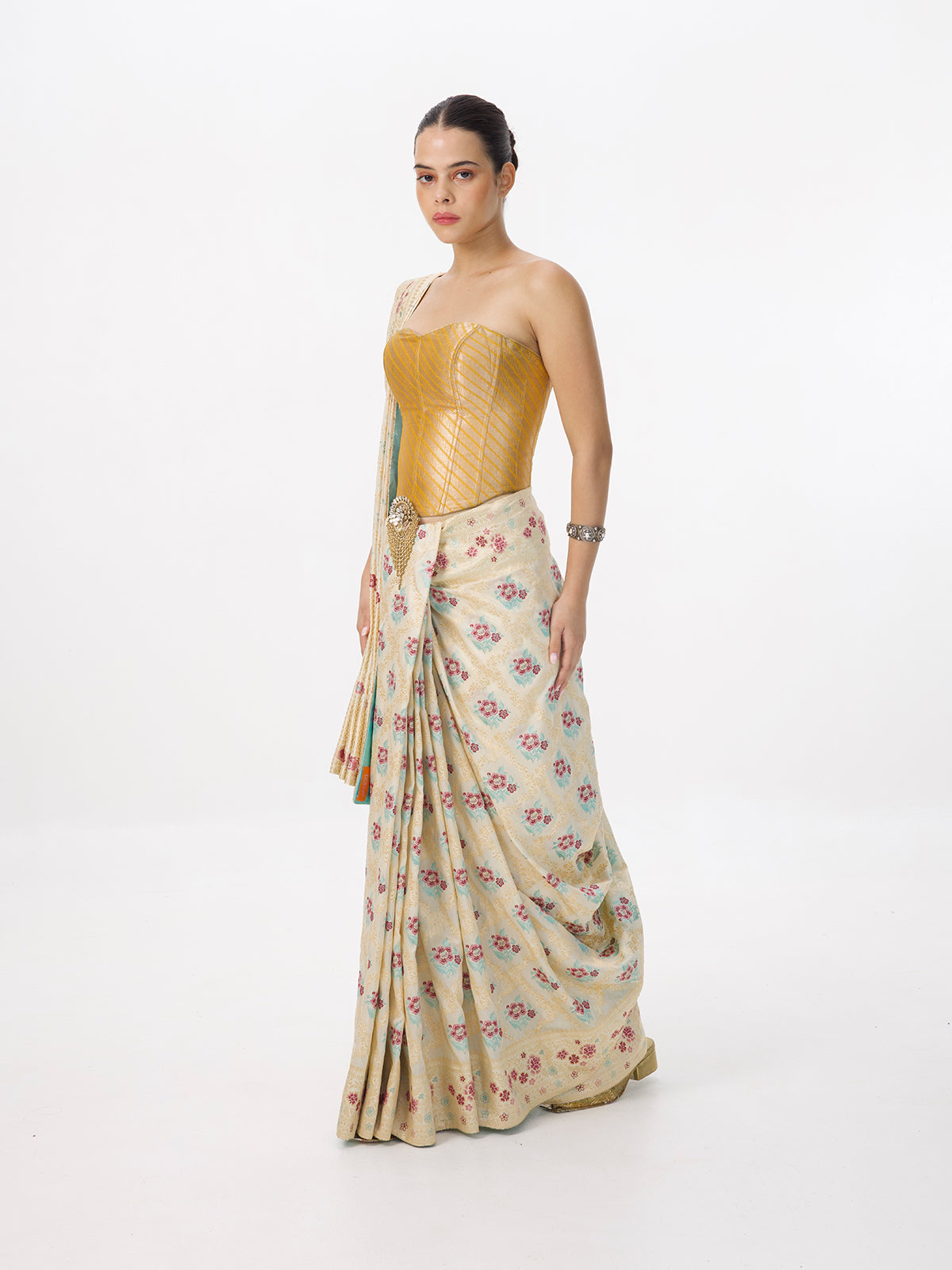 Handwoven Warm Beige Silk Kadhwa Banarasi Saree