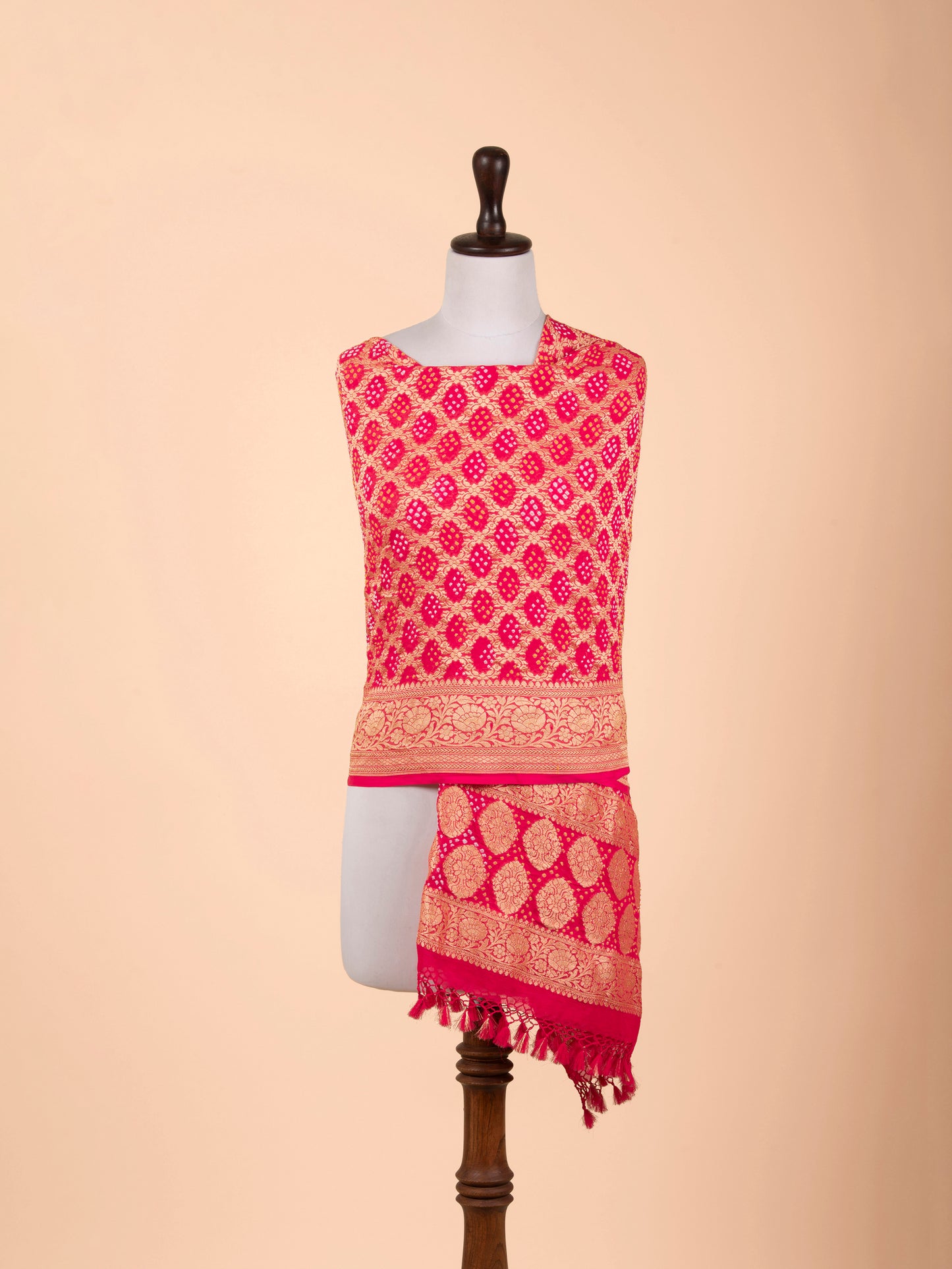 Handwoven Pink Georgette Dupatta