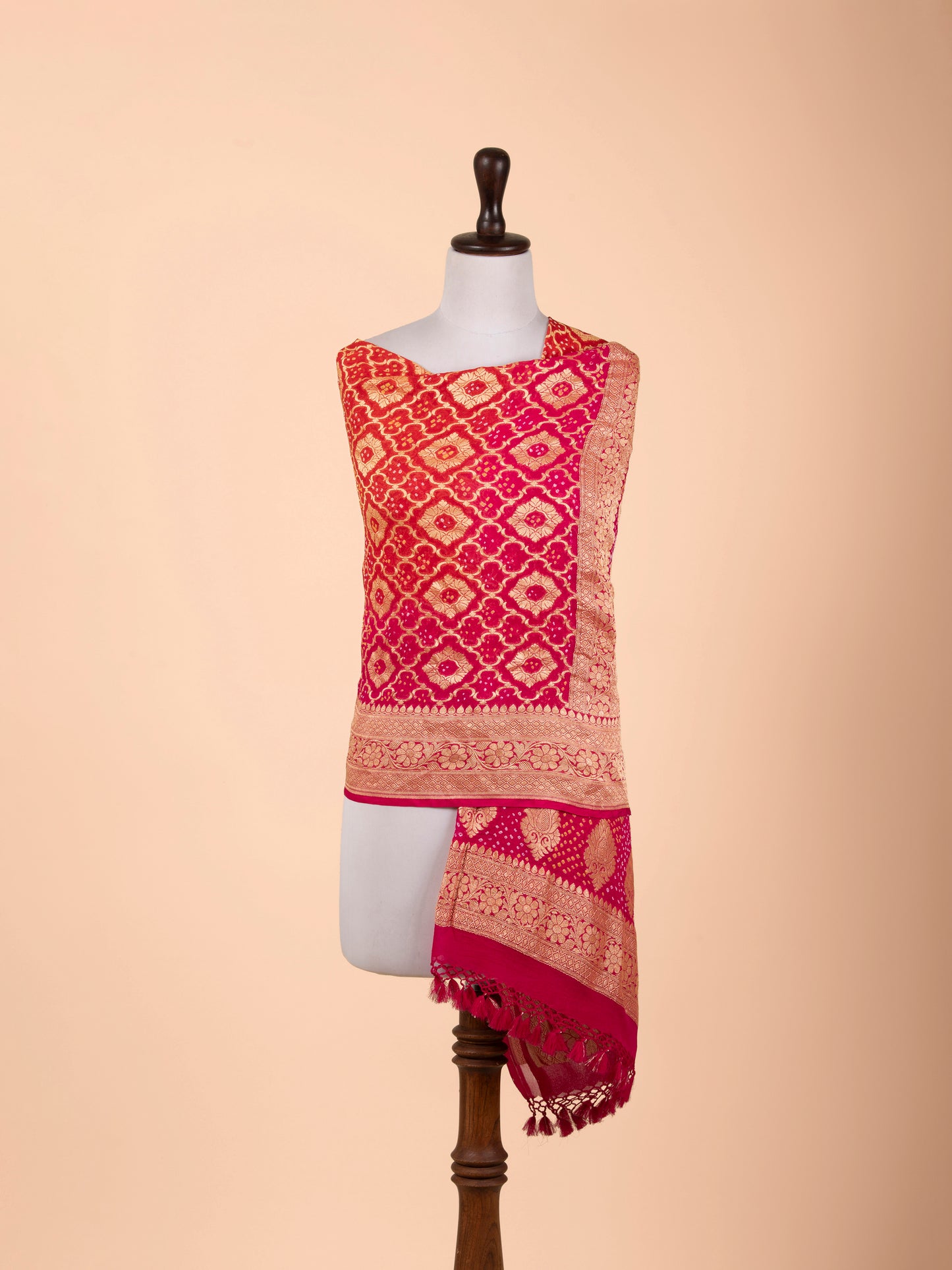 Handwoven Pink Georgette Dupatta