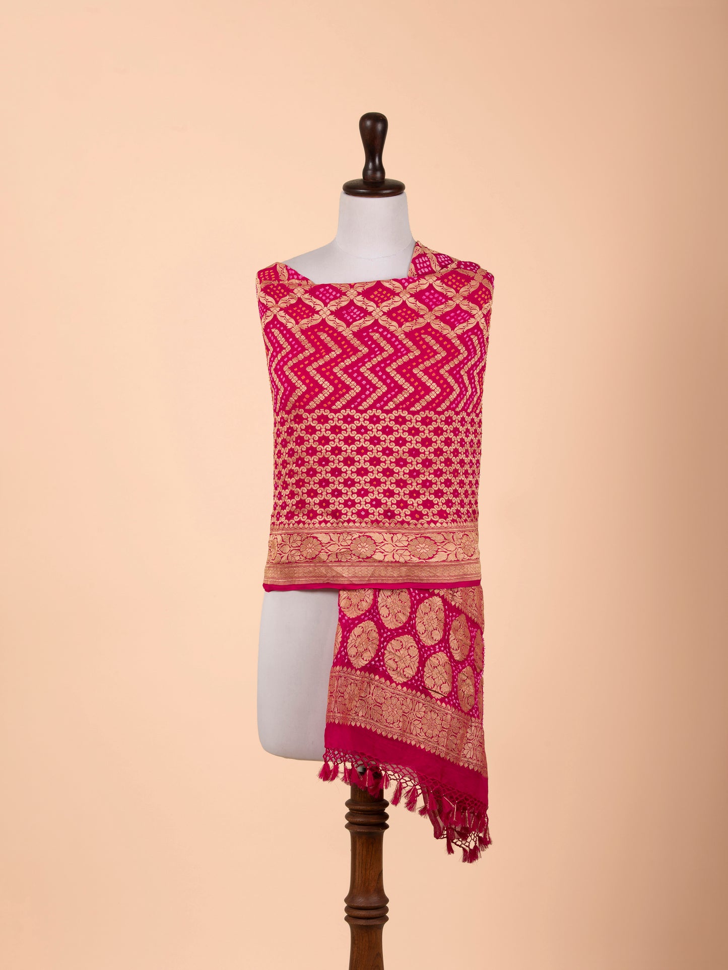 Handwoven Pink Georgette Dupatta