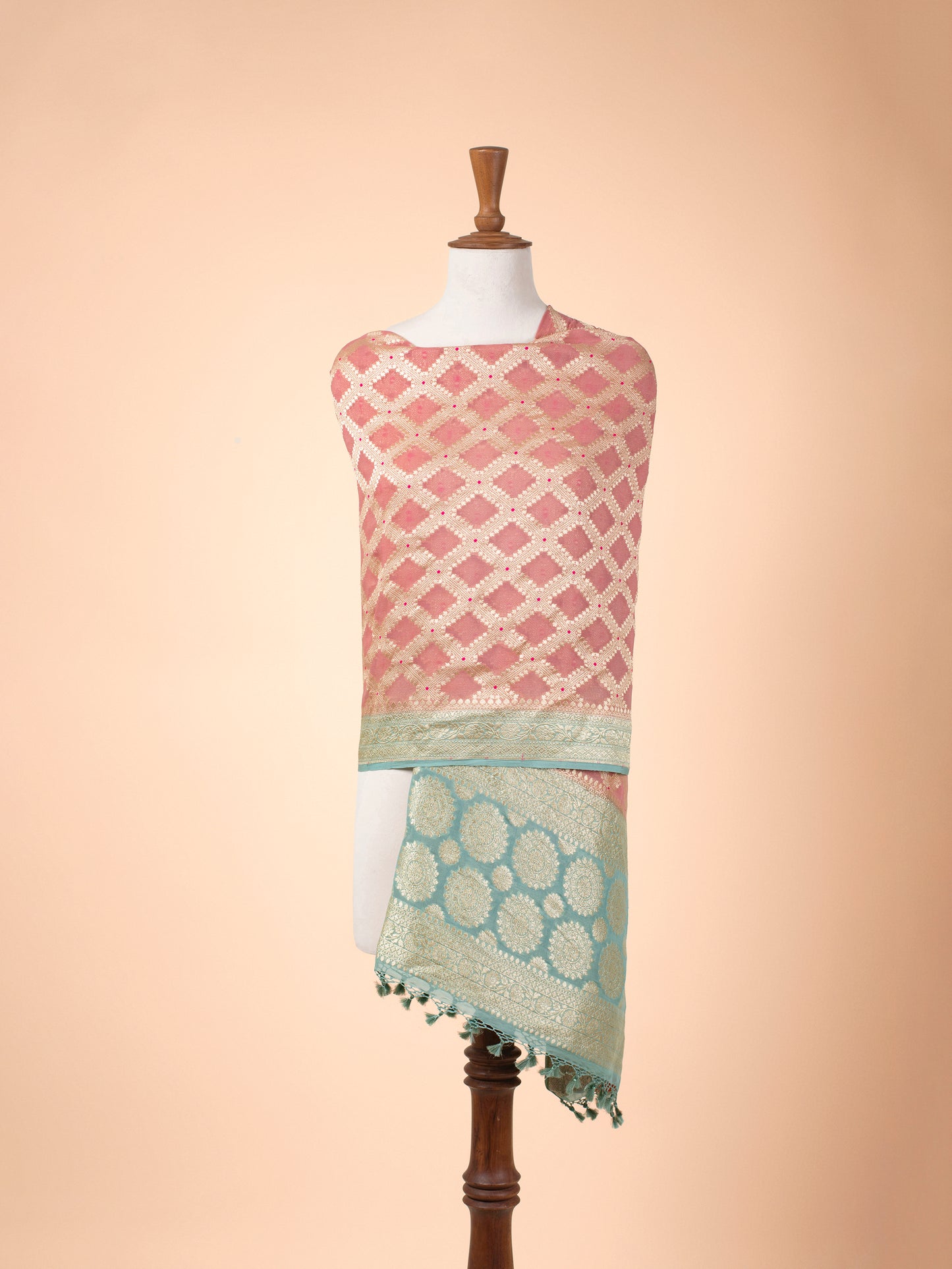 Handwoven Pink Georgette Dupatta