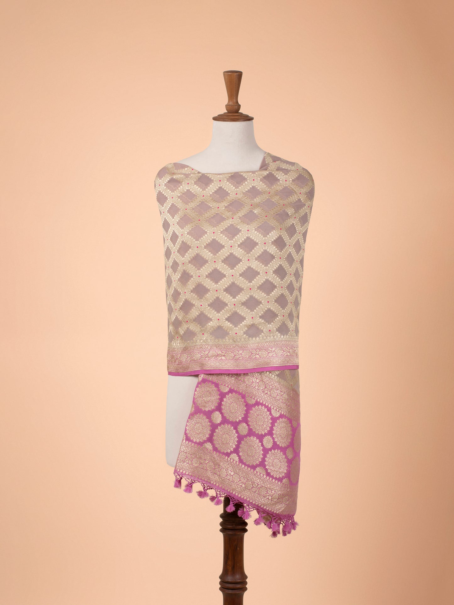 Handwoven Mauve Georgette Dupatta