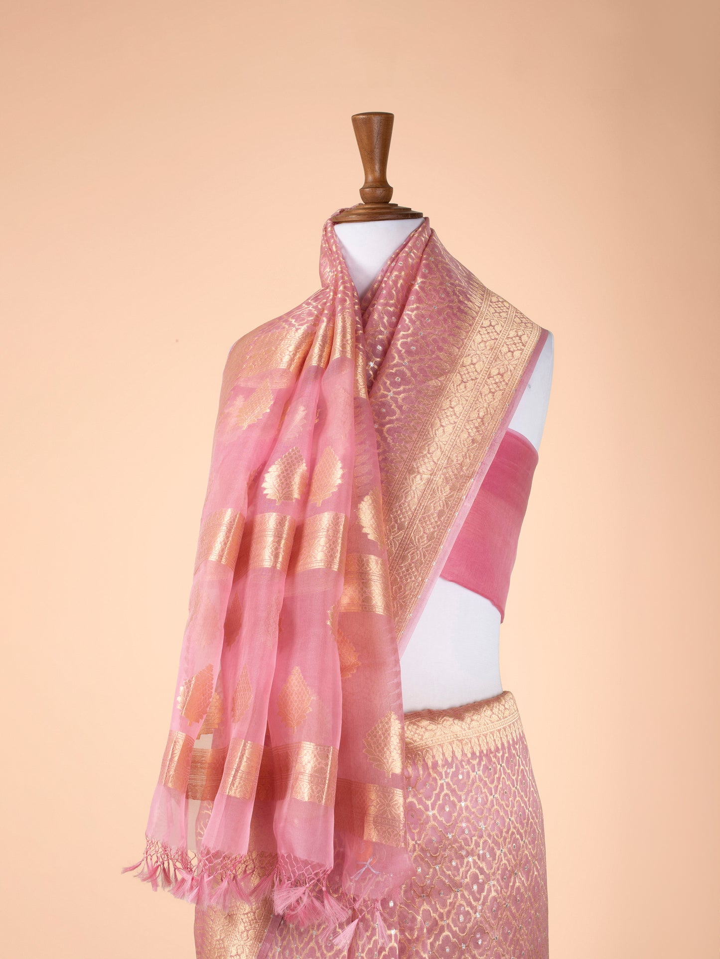 Handwoven Pink Organza Saree