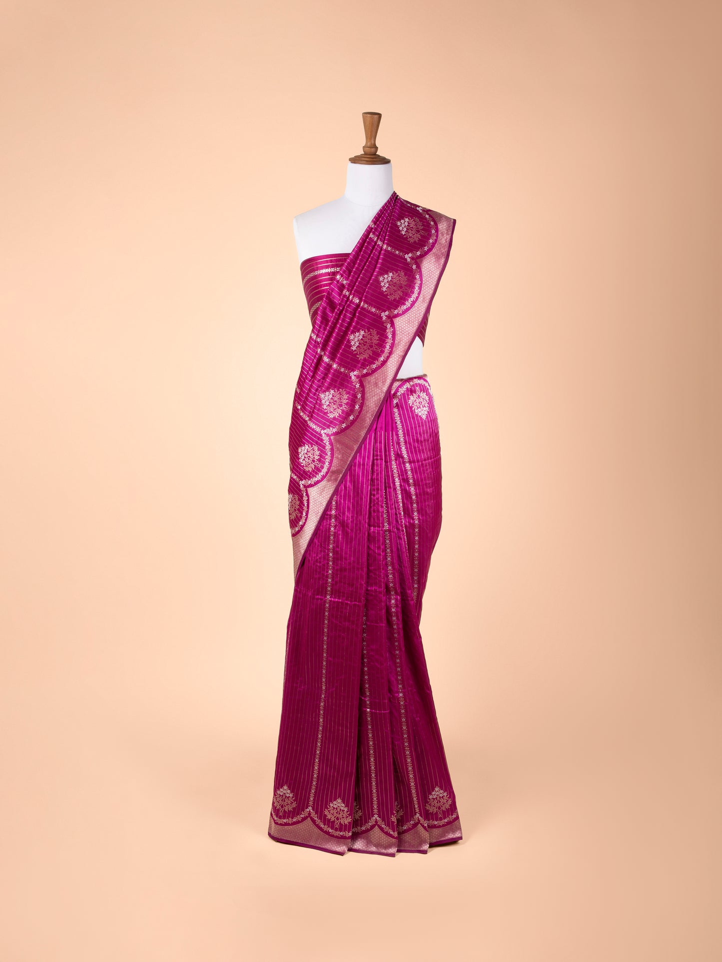 Handwoven Magenta Silk Saree