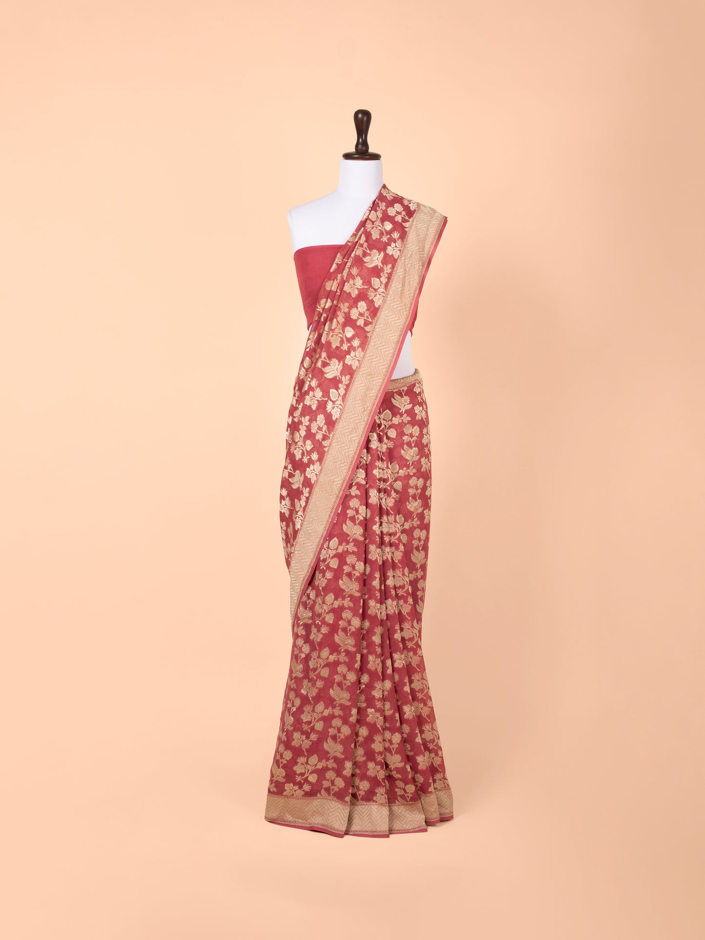 Handwoven Red Georgette Saree