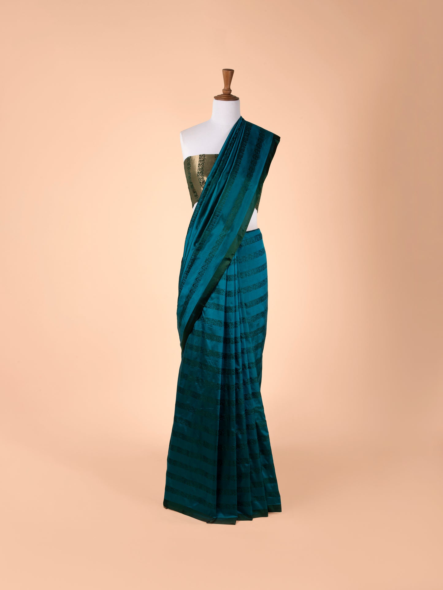 Handwoven Bottle Green Silk Saree