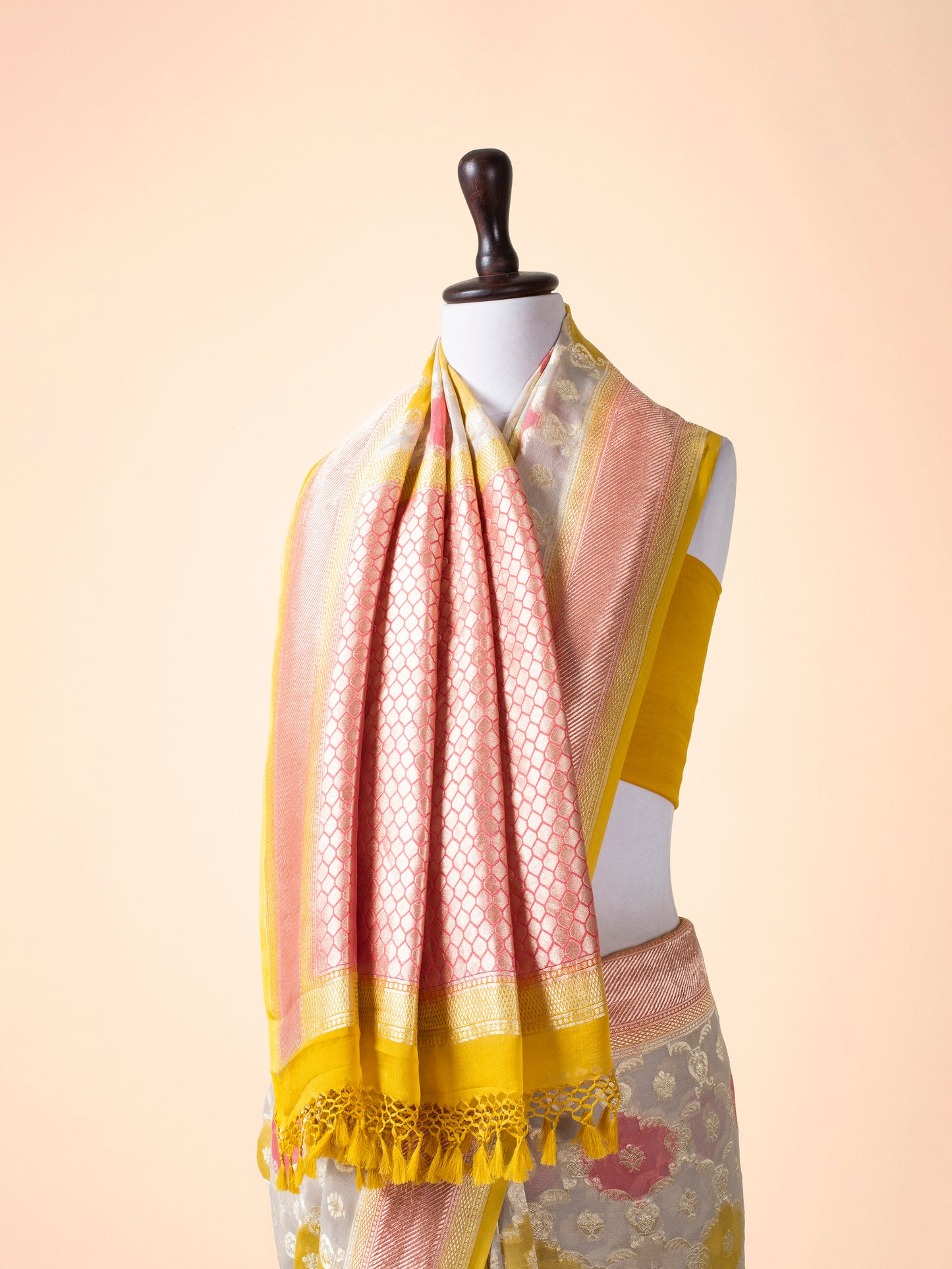 Handwoven Multicolor Georgette Saree