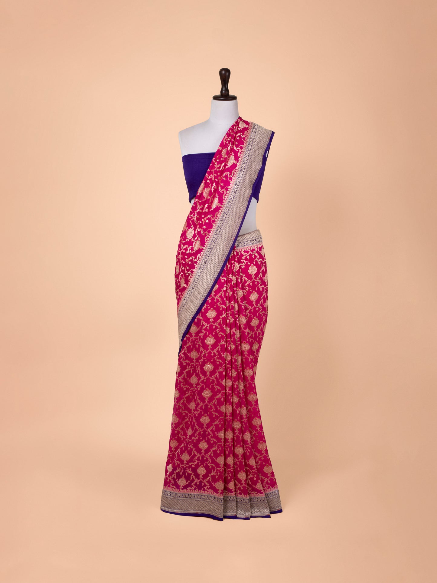 Handwoven Pink Georgette Saree