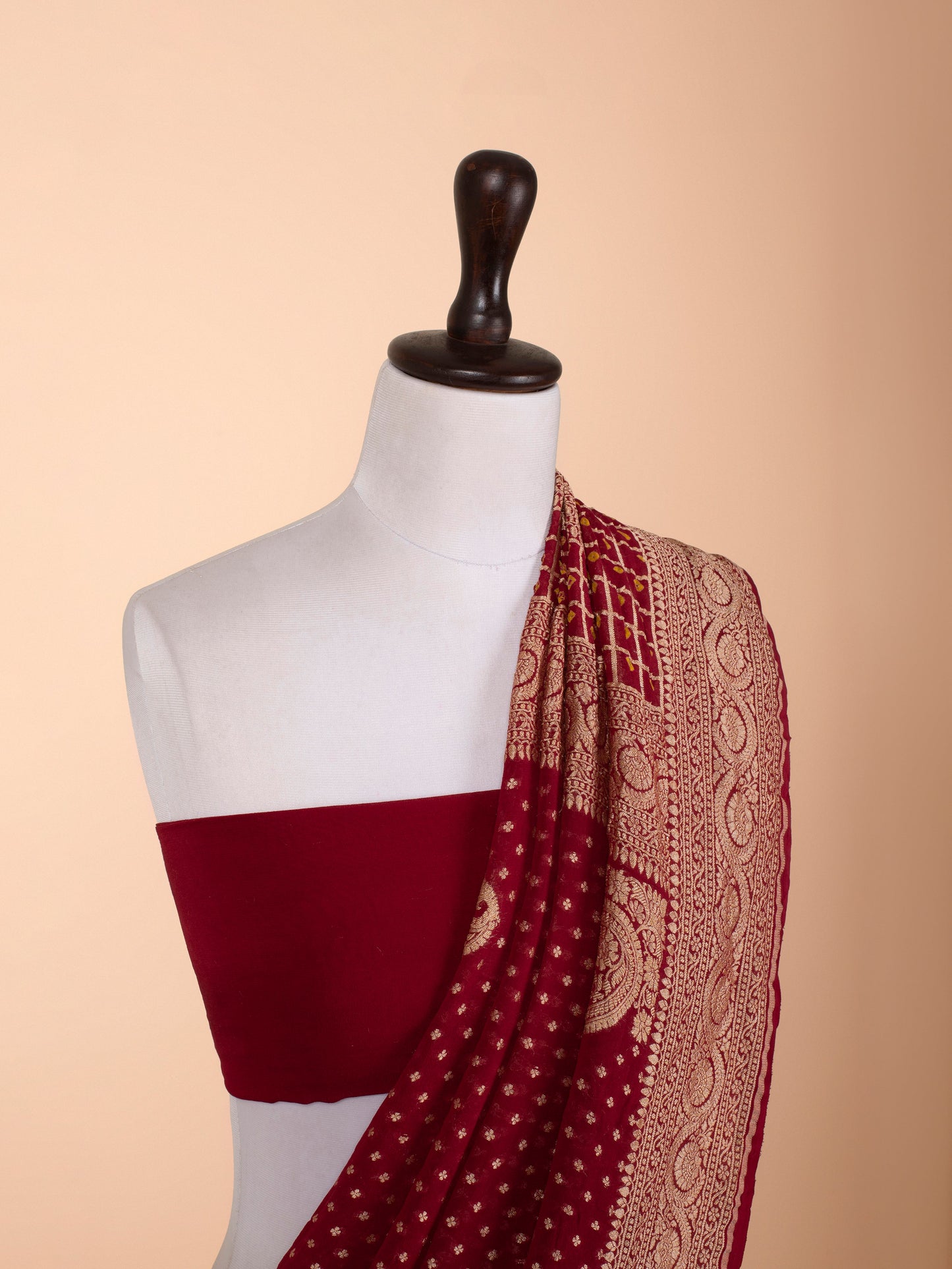 Handwoven Red Georgette Saree