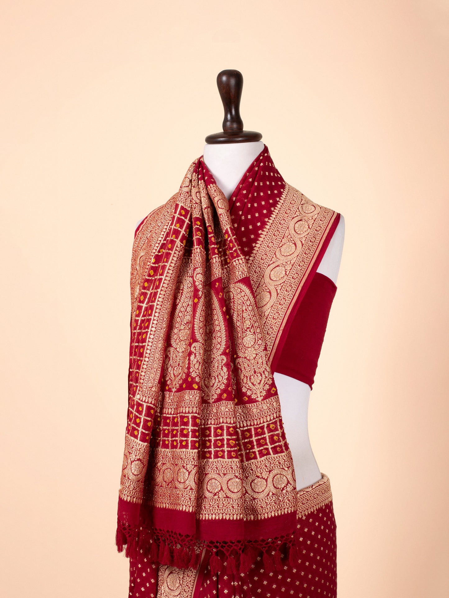 Handwoven Red Georgette Saree