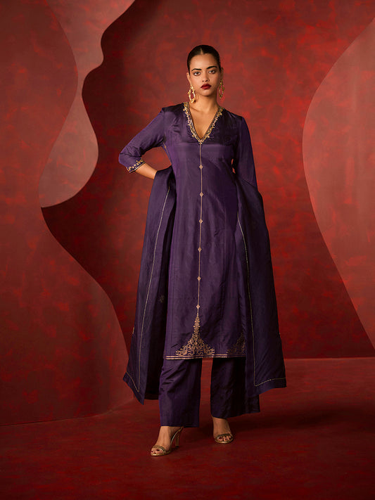 The 'Endless Love' Kurta Set in Navy