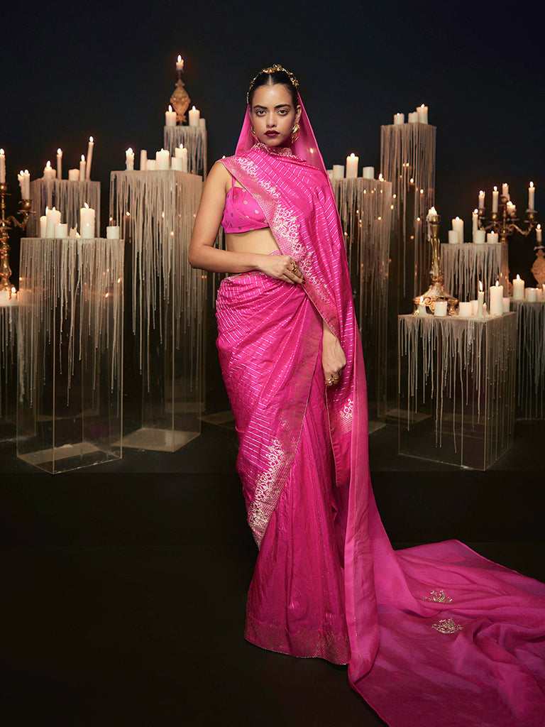 Manushi Chhillar In  The 'Femme Fatale' Saree in Pink