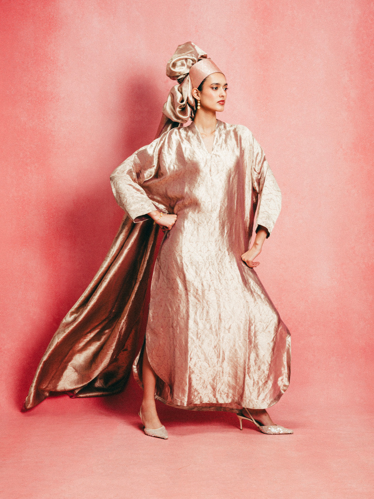 Handwoven Dusty Rose Banarasi Kaftan