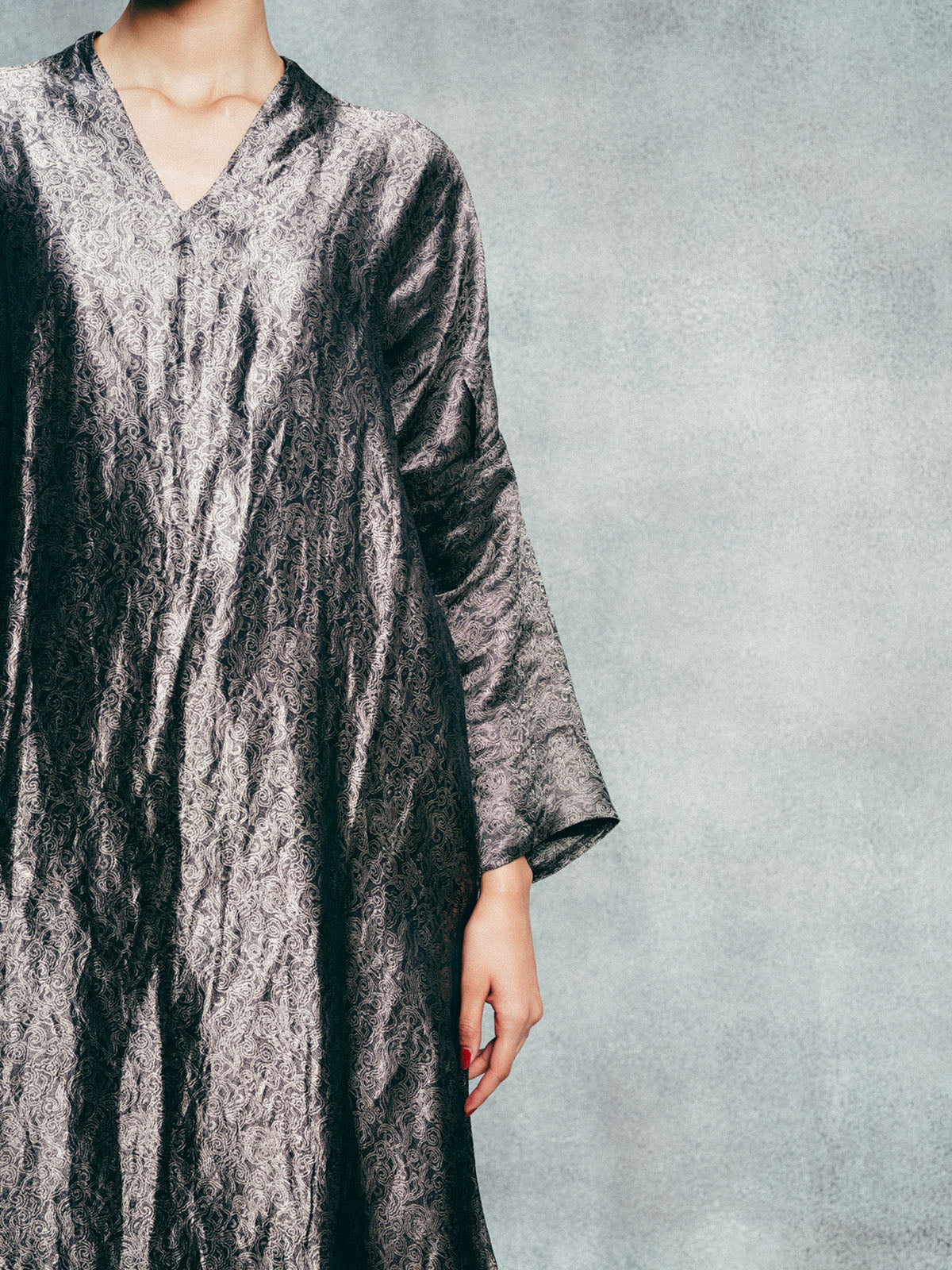 Handwoven Tar Black Banarasi Kaftan