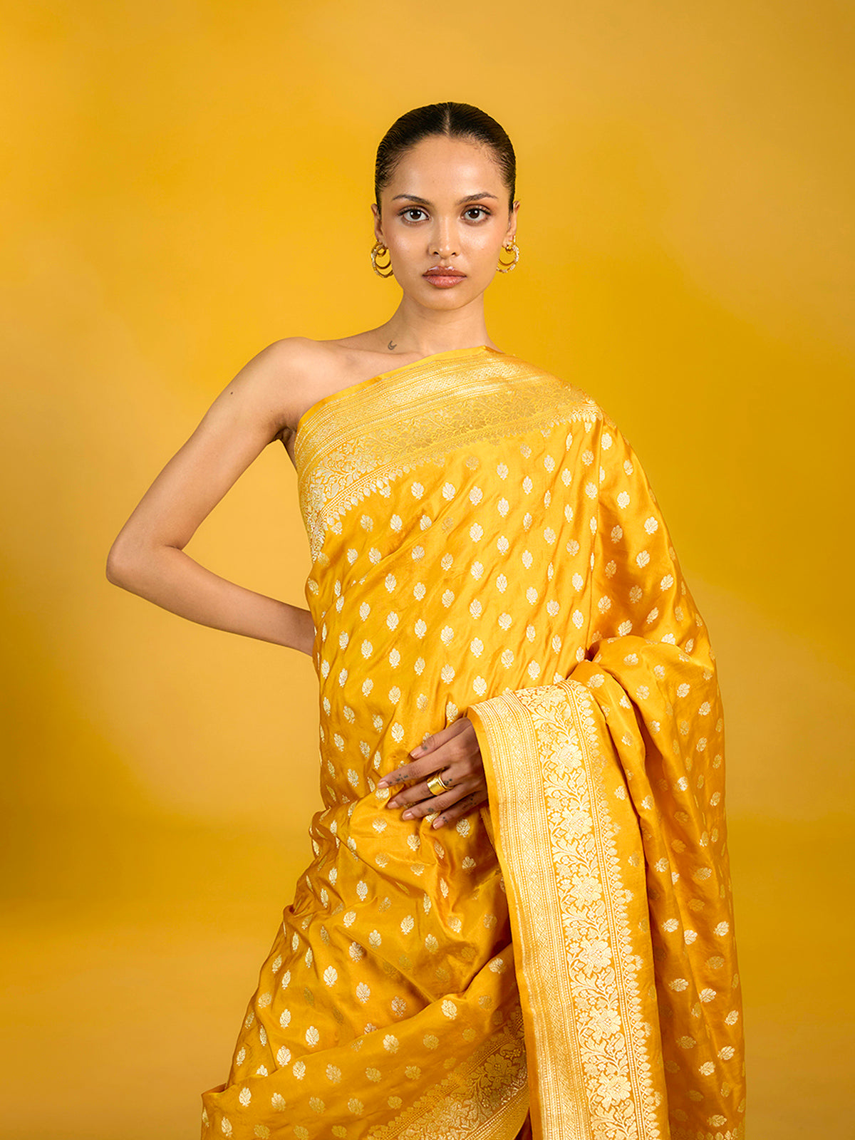 The Honeycomb Saree