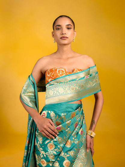 Aasmani Saree