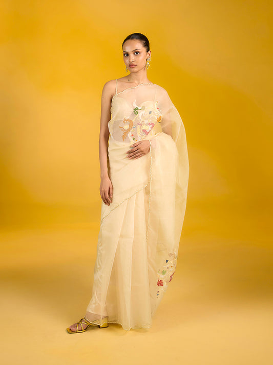 The Vanilla Snow Saree