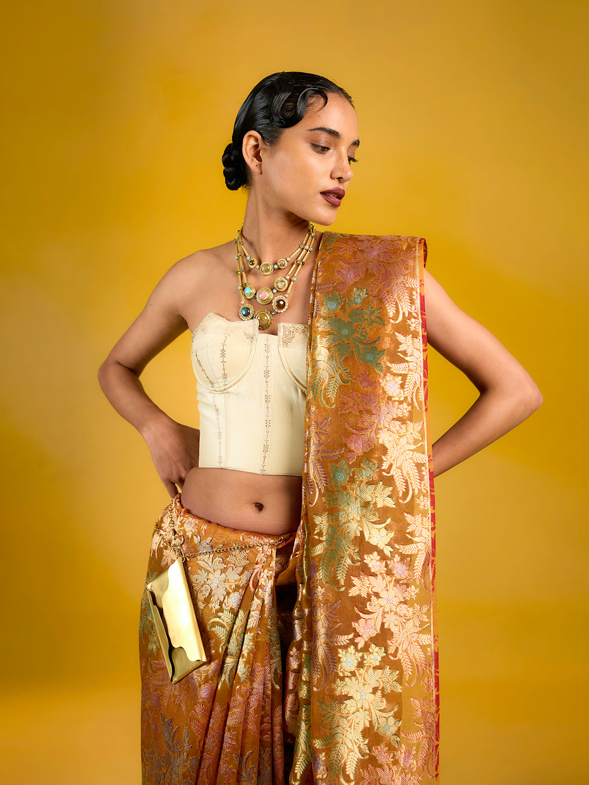 Naarangi Saree