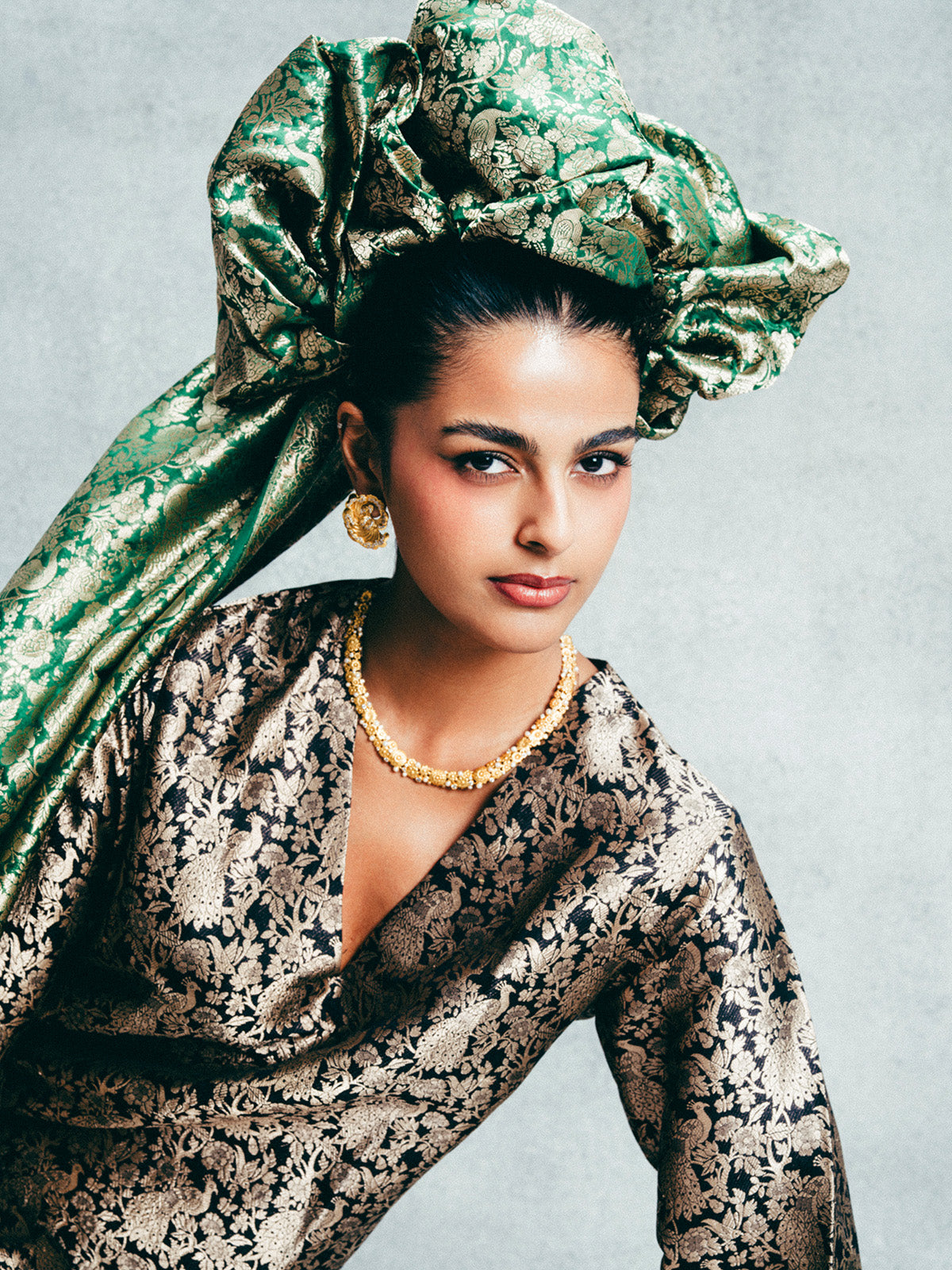 Handwoven Black & Gold Banarasi Kaftan