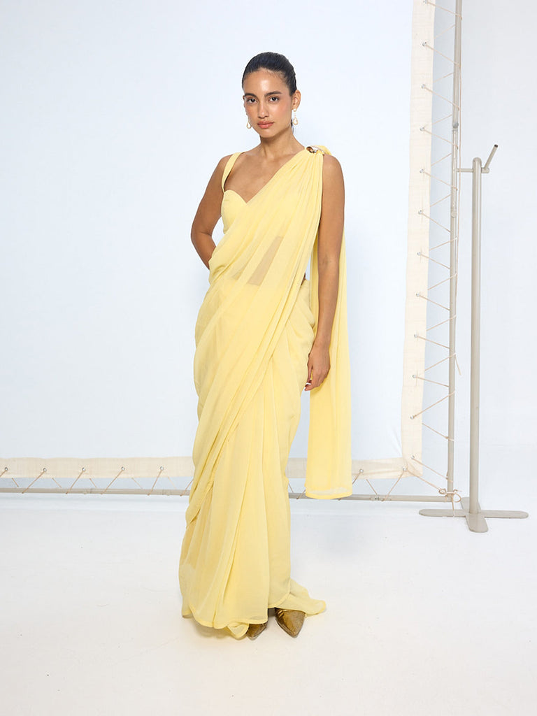 Soft Yellow Movable Brooch Saree