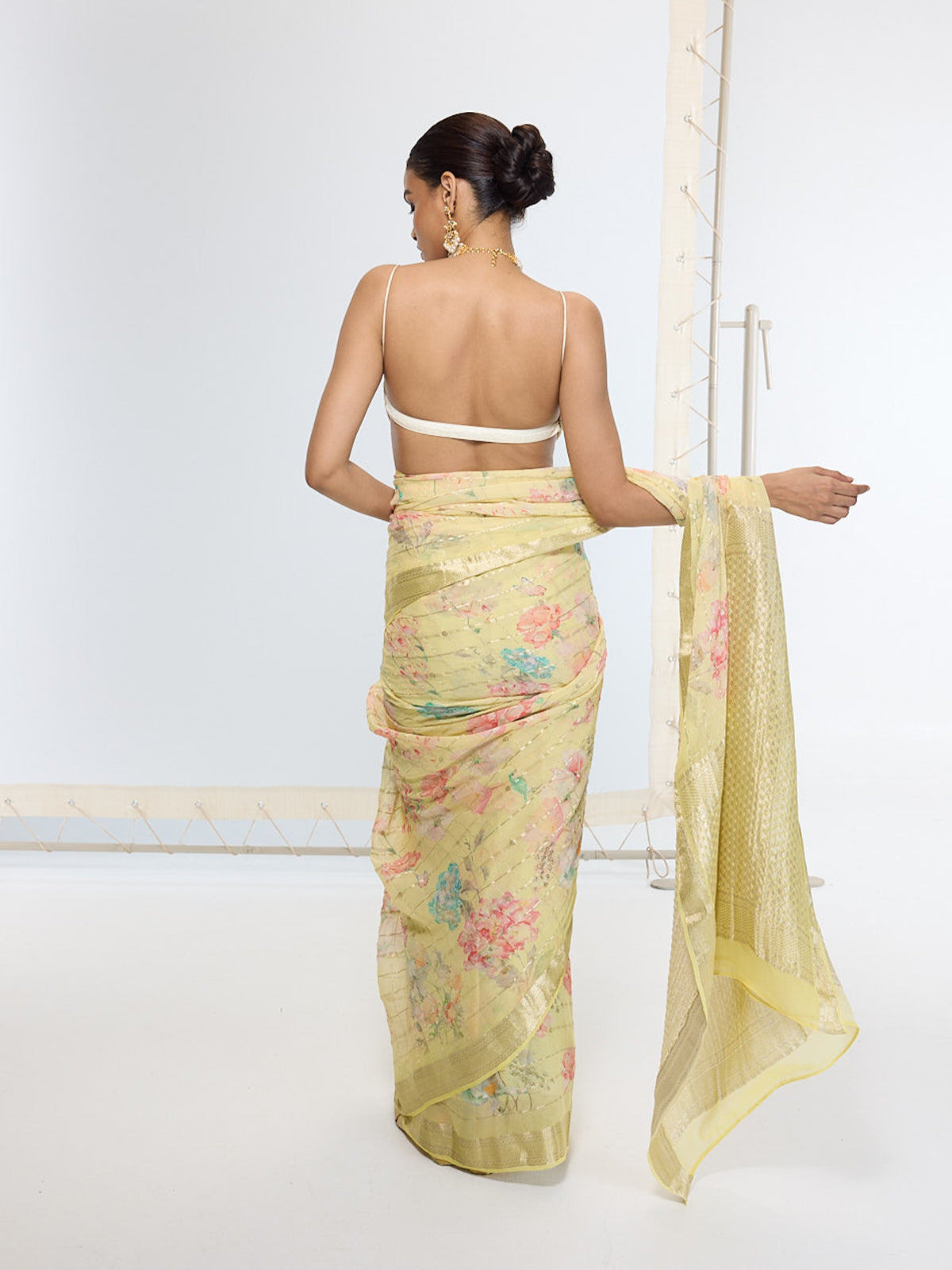 Handwoven Gold Printed Saree