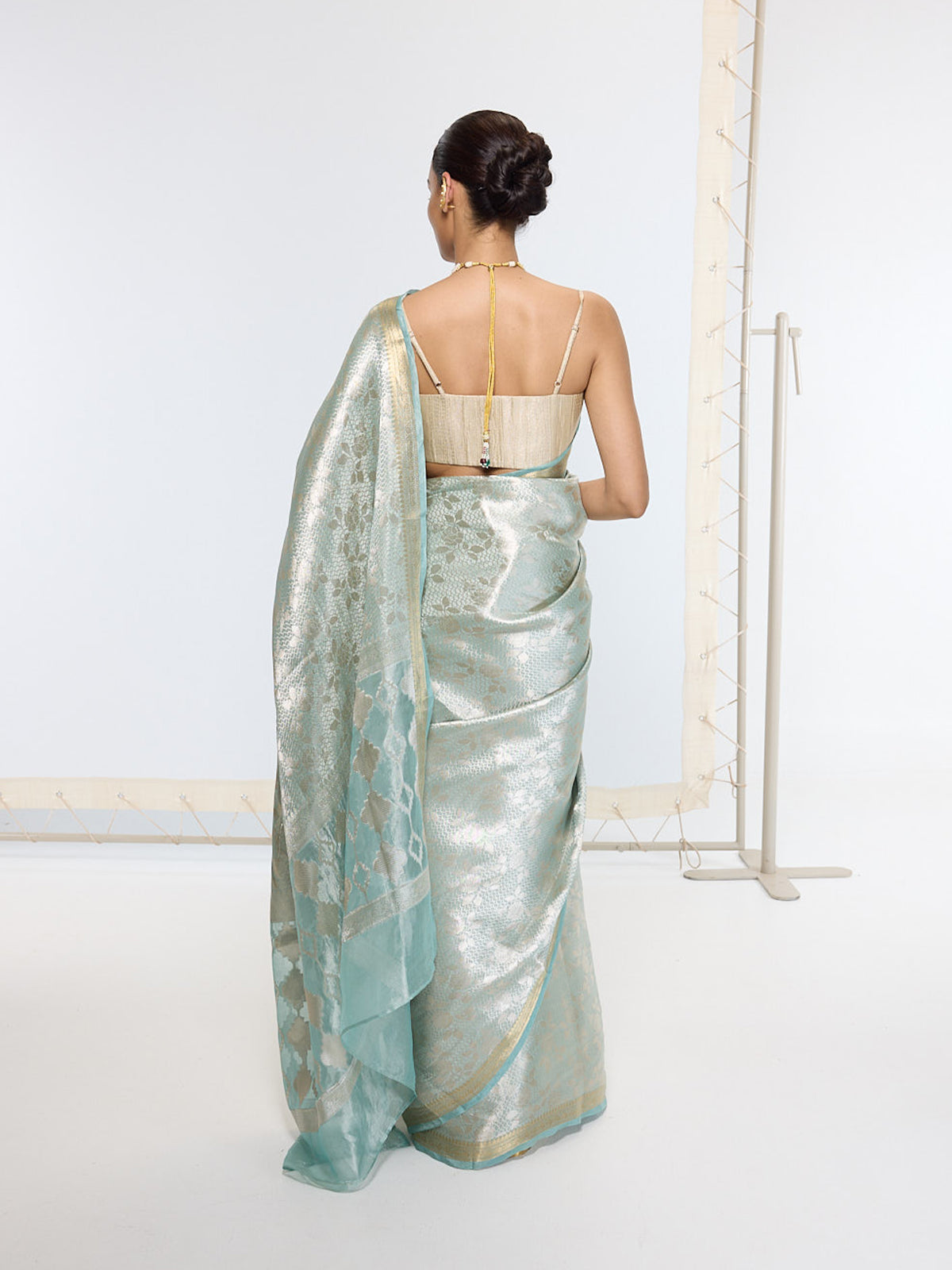 Handwoven Sea Green Tissue Saree