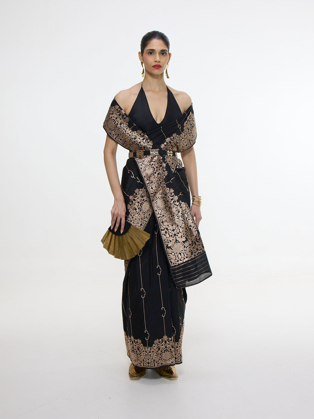 Handwoven Black Mashroo Silk Saree