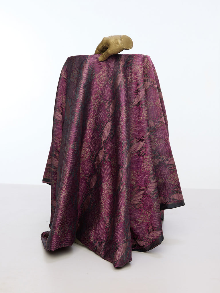 Handwoven Magenta Tanchoi Banarasi Fabric