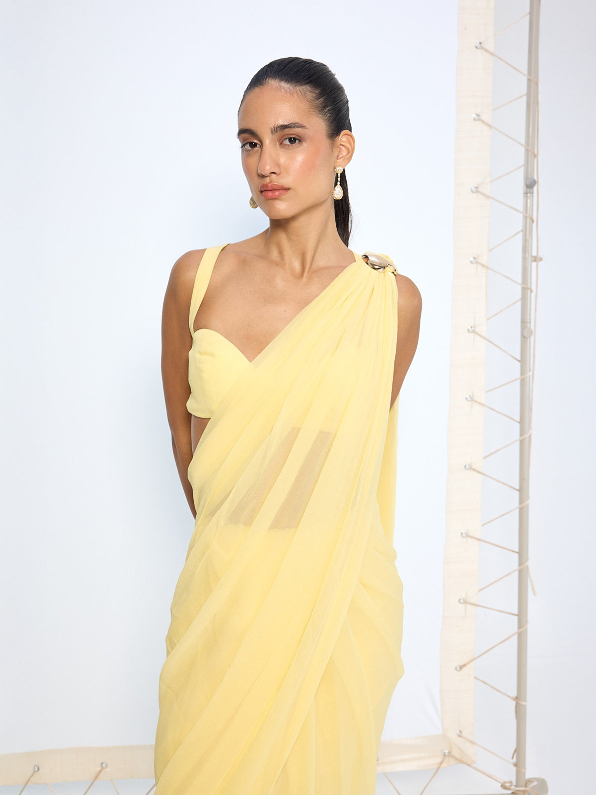 Soft Yellow Movable Brooch Saree