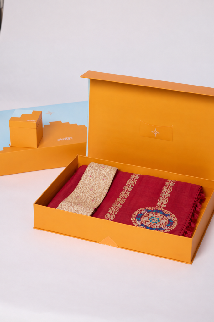 Handwoven Red Dupatta & Banarasi Belt Gift Set