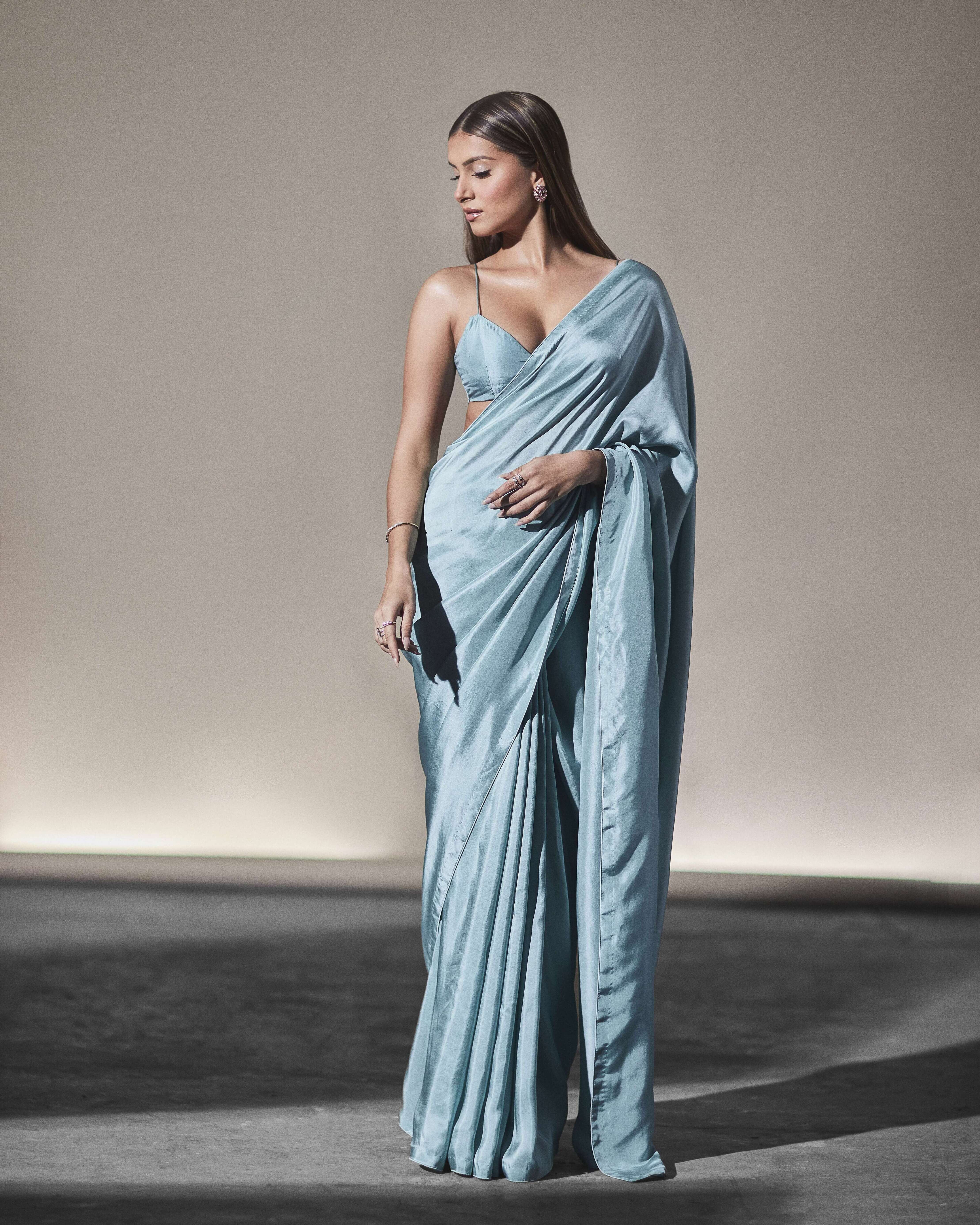 Khushi Kapoor Flaunts Her Curves In A Sheer Ice Blue Pre-Draped Saree Worth  Rs. 2.29 Lakhs