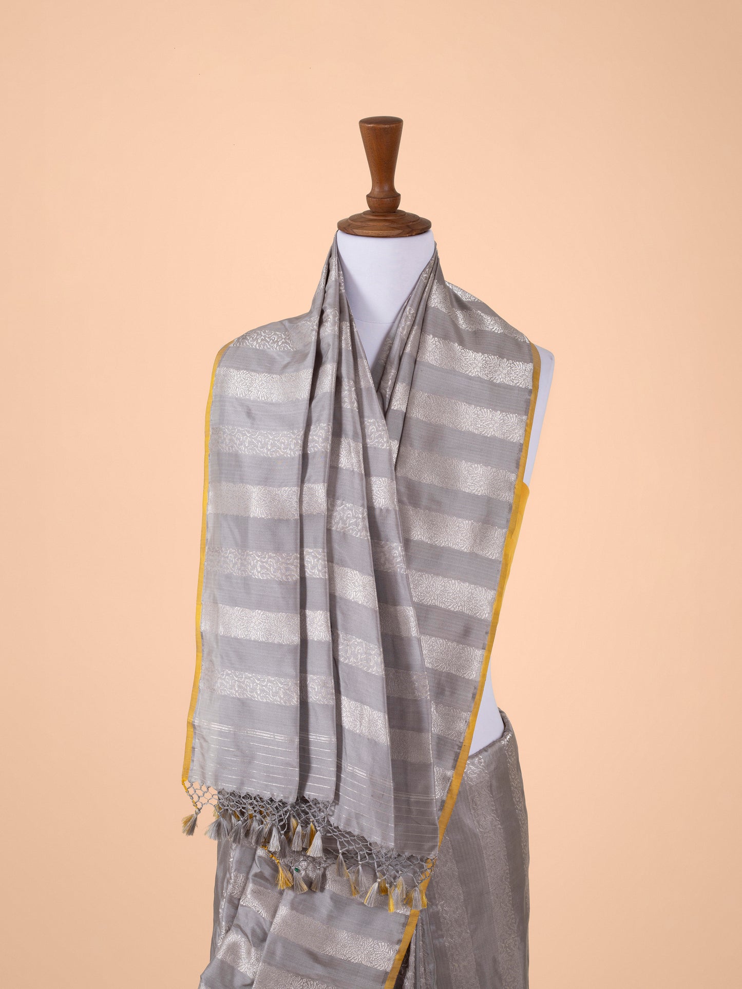 Handwoven Grey Silk Saree