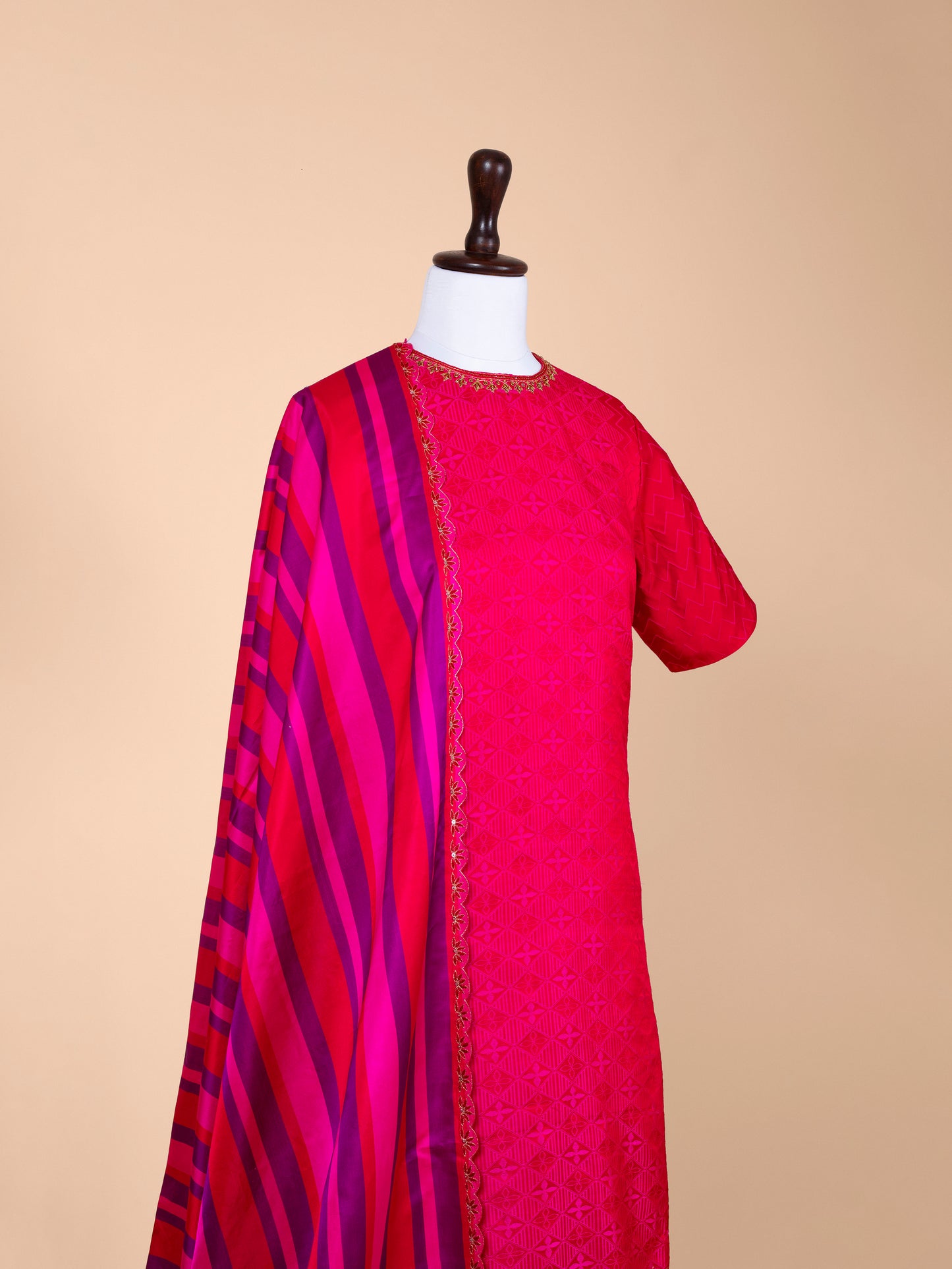 Handwoven Rani Pink Silk Suit