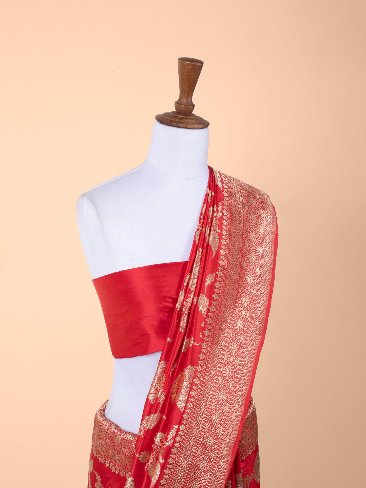 Handwoven  Red Silk Saree