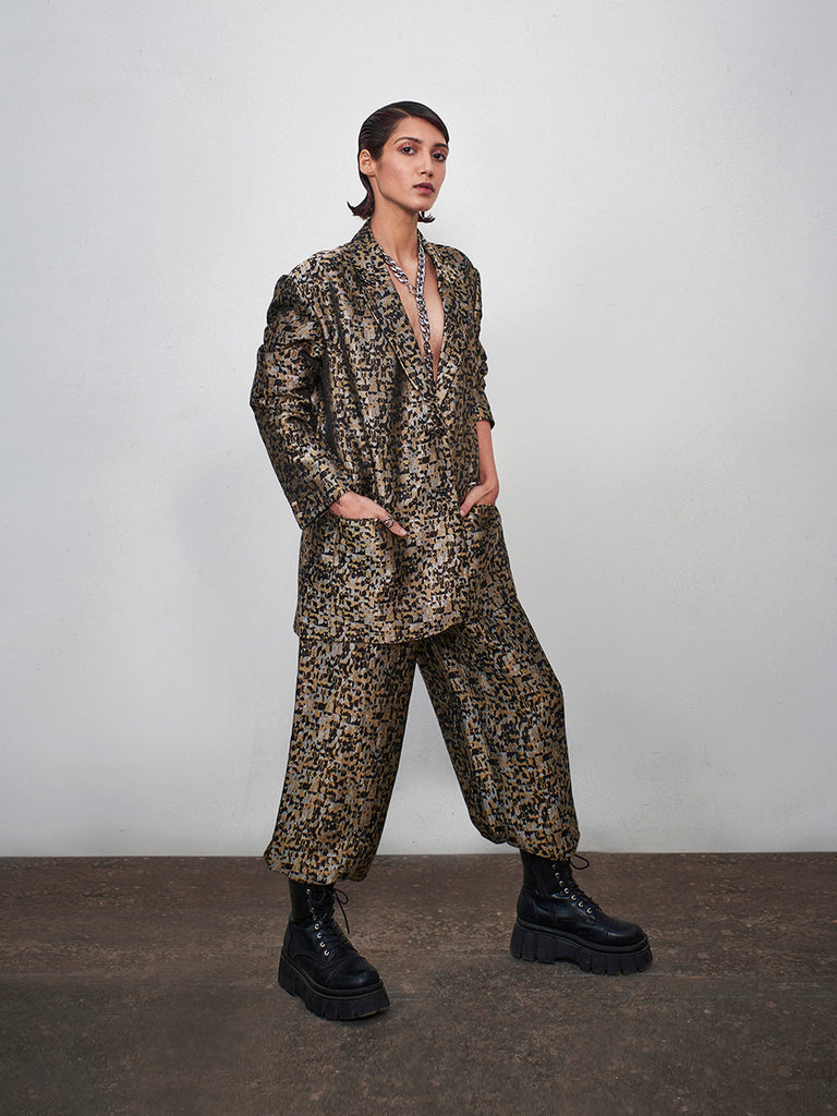 Black Meghabyte Pants