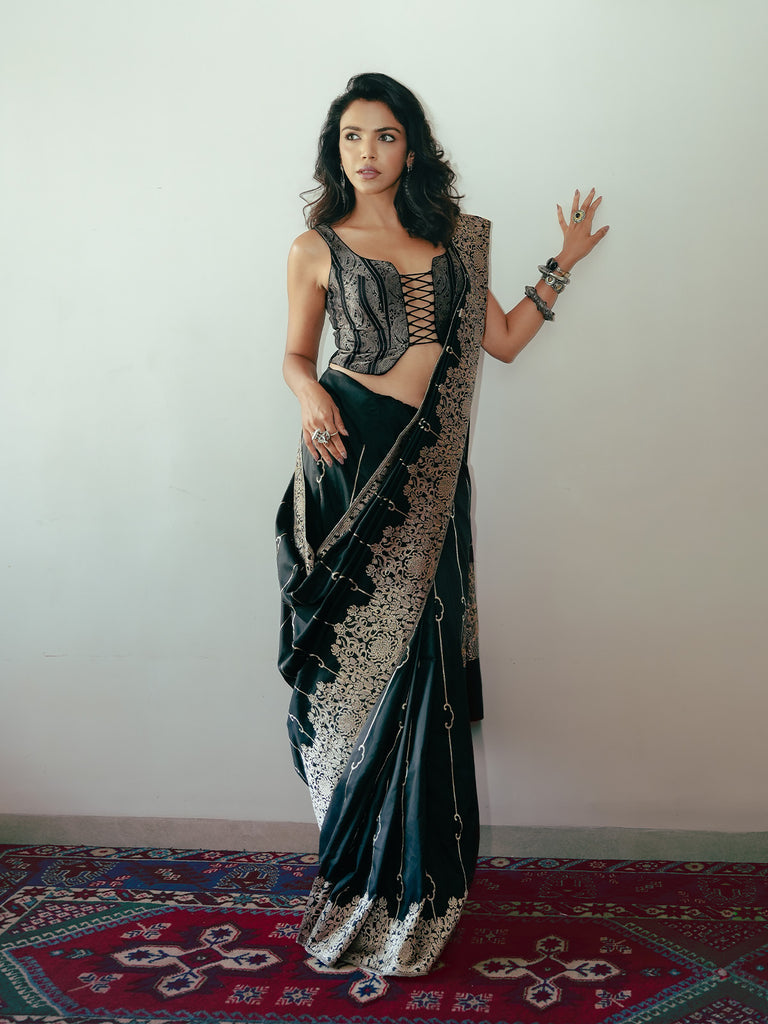 Handwoven Black Mashroo Silk Saree